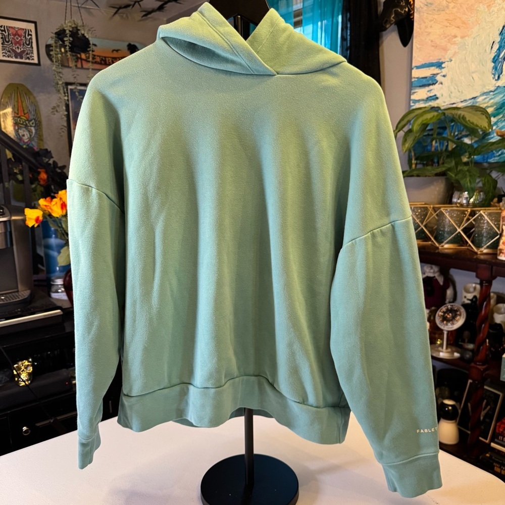 🚩SOLD 🚩 Fabletics Mint Green Hoodie Soft Relaxed Fit 🤸🏽‍♀️🤾‍♀️🤽‍♀️